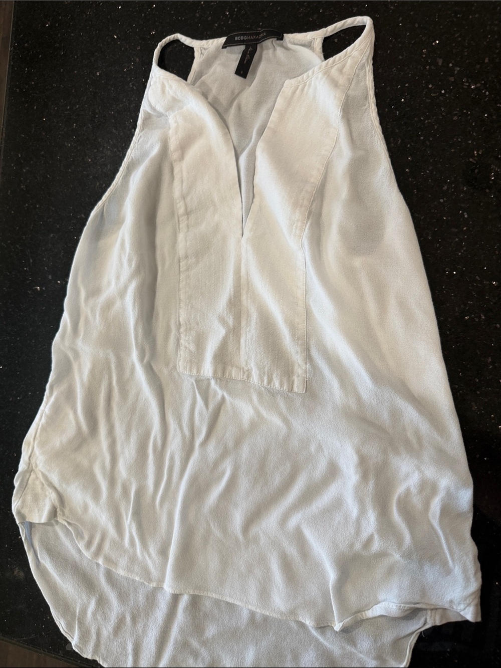 BCBGMaxAzria White Sleeveless V-Neck Tank Top
